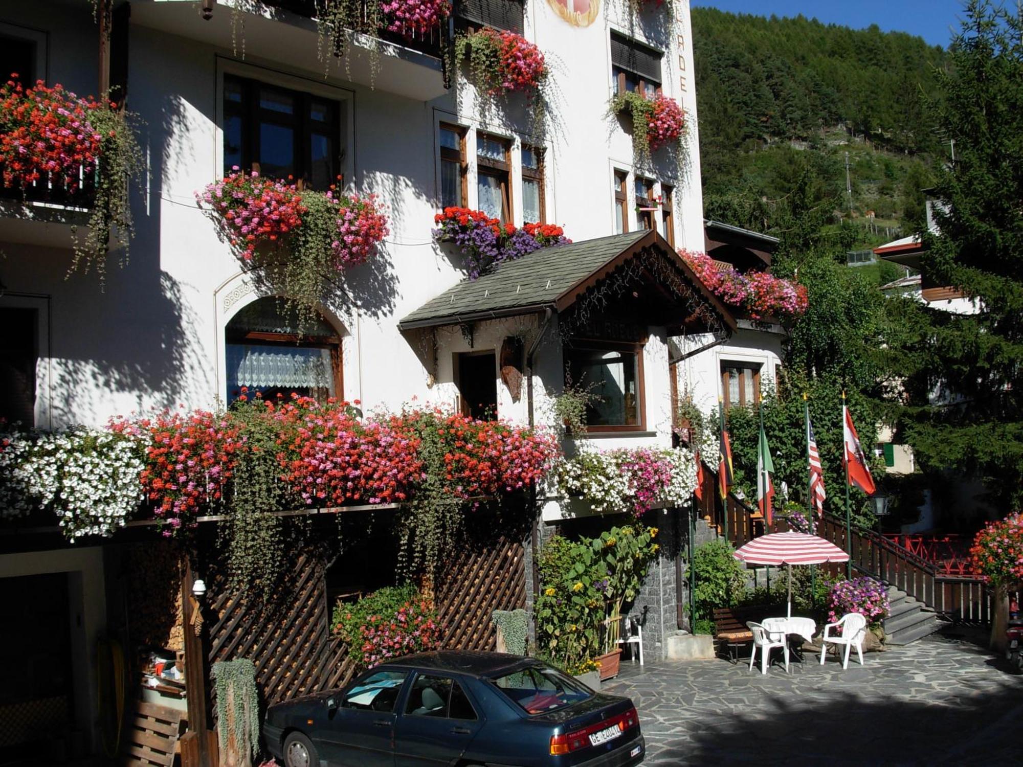 Albergo Adele Bormio Exterior foto