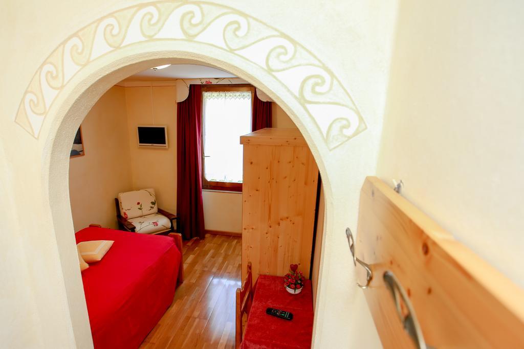 Albergo Adele Bormio Exterior foto